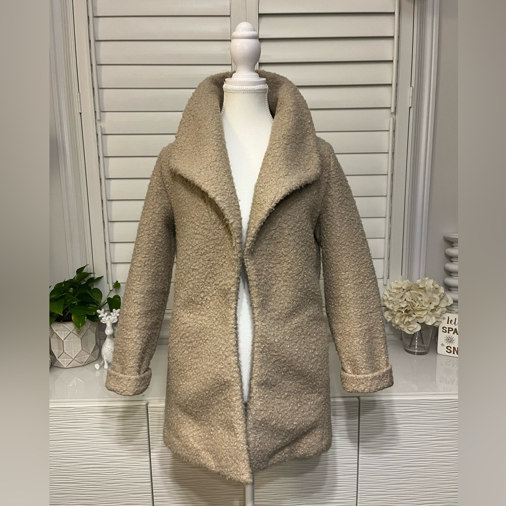 Loft Jacket - Picture 1 of 7